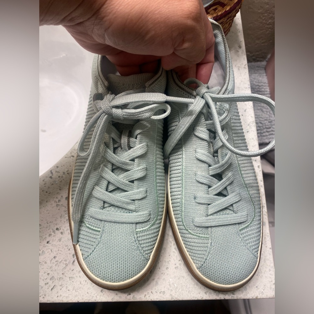 Rothy’s spearmint size 6